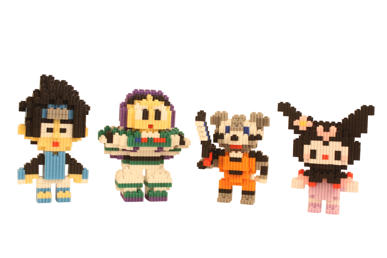 Figuras de colección, Katanas, cubos rubik, mangas, legos, llaveros, retablos...