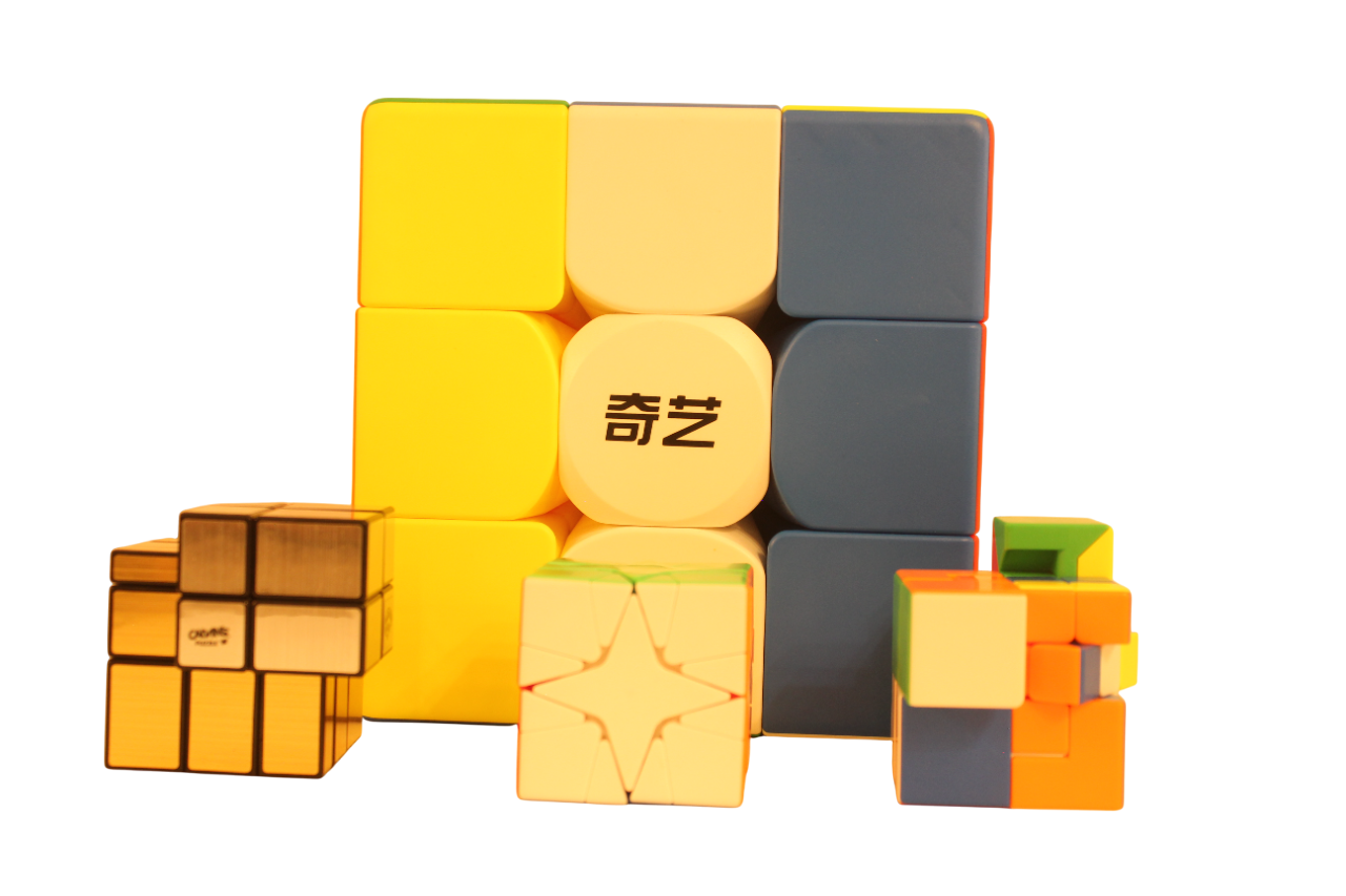 Figuras de colección, Katanas, cubos rubik, mangas, legos, llaveros, retablos... - Imagen 2